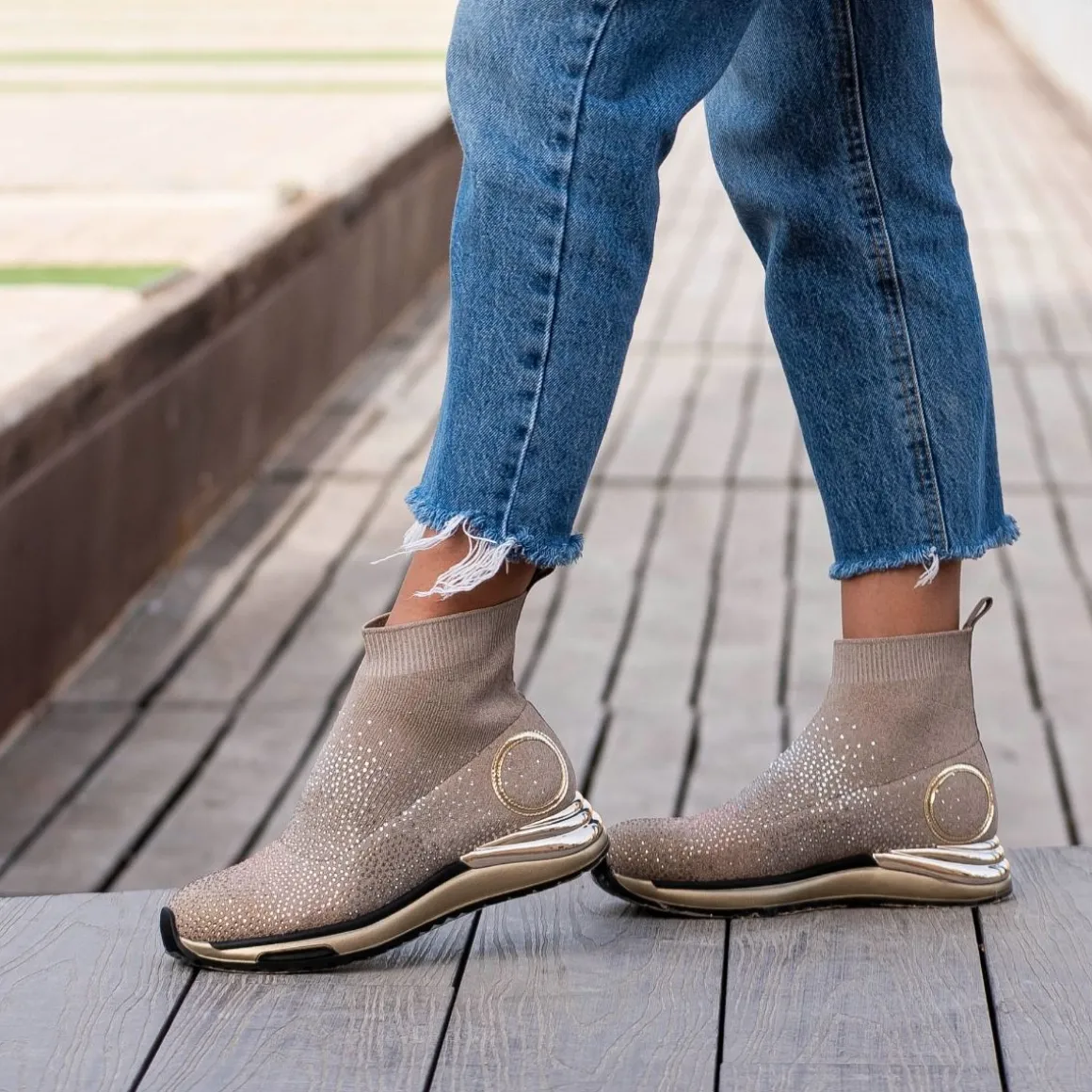 Estilo Meia Y2315-H05 Em Dourado Com Brilhantes