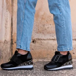 Sneaker Com Cunha Y2326-H273 Em Preto